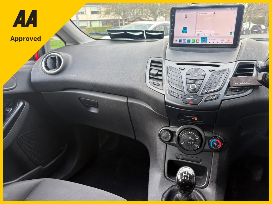 2017 Ford Fiesta - image 11