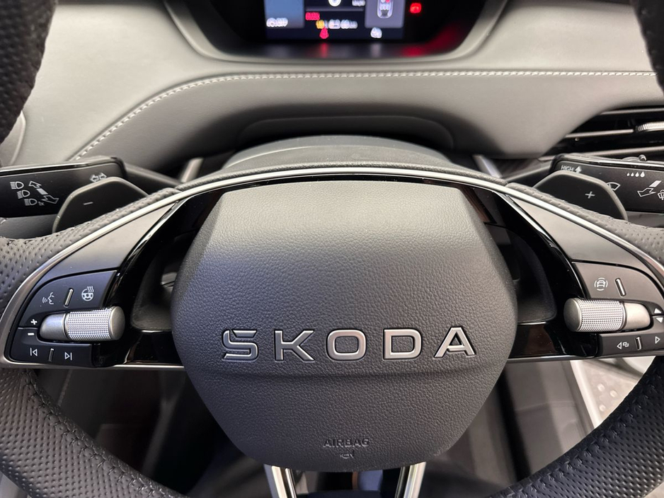 2026 Skoda Enyaq - image 24