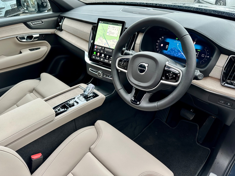 2026 Volvo XC90 - image 3