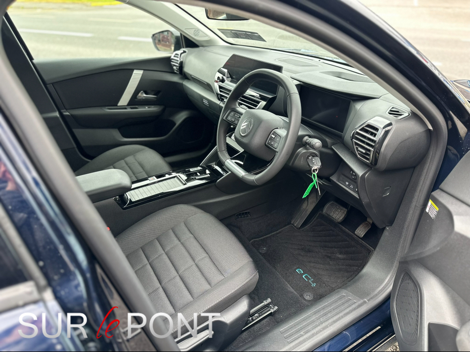 2025 Citroen C4X - image 11