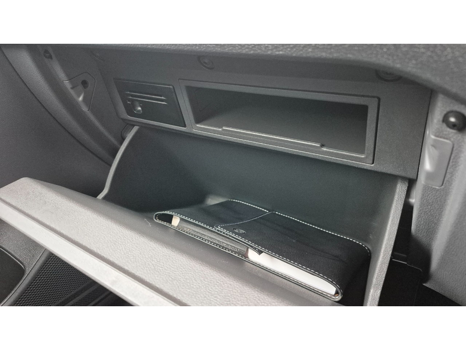 2020 Volkswagen T-Cross - image 23