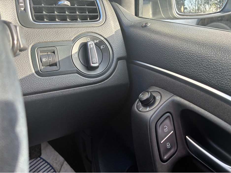 2015 Volkswagen Polo 1.2i TSI Petrol Automatic Comfortline €12,250