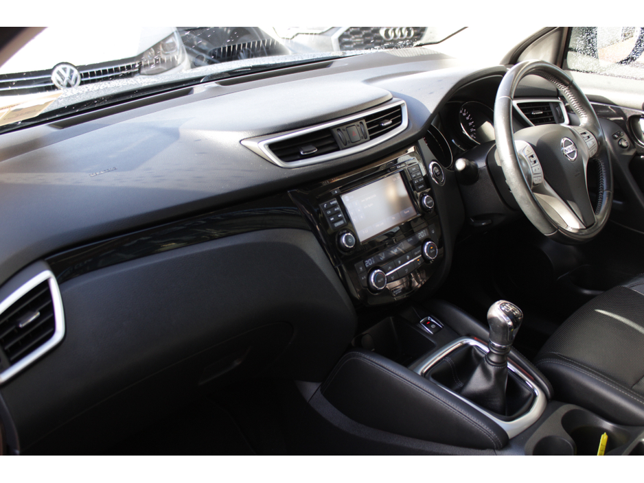 2017 Nissan Qashqai - image 20