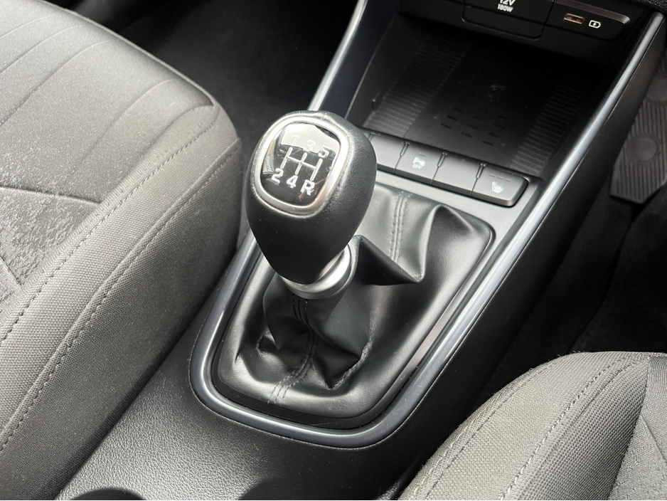 2022 Hyundai Bayon - image 16