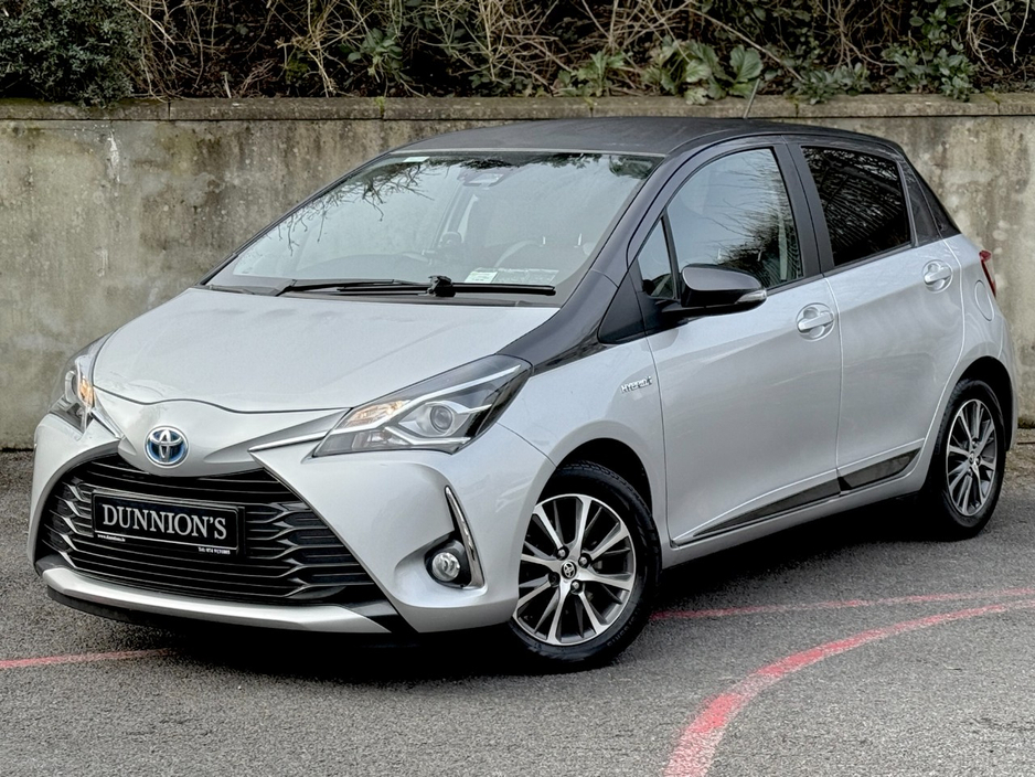 2020 Toyota Yaris - image 6