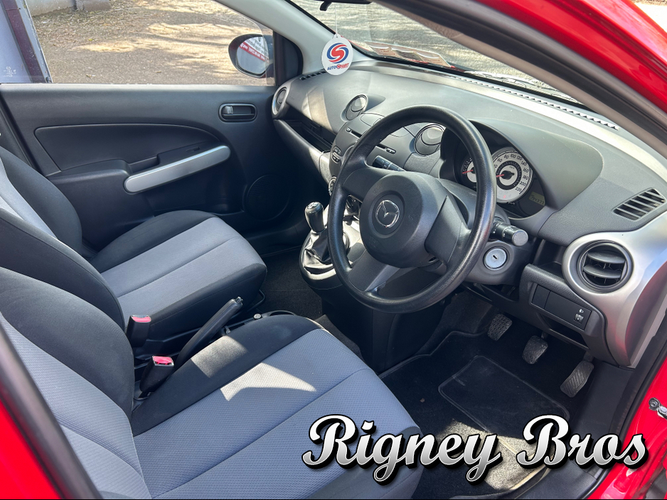 2008 Mazda Mazda2 - image 6