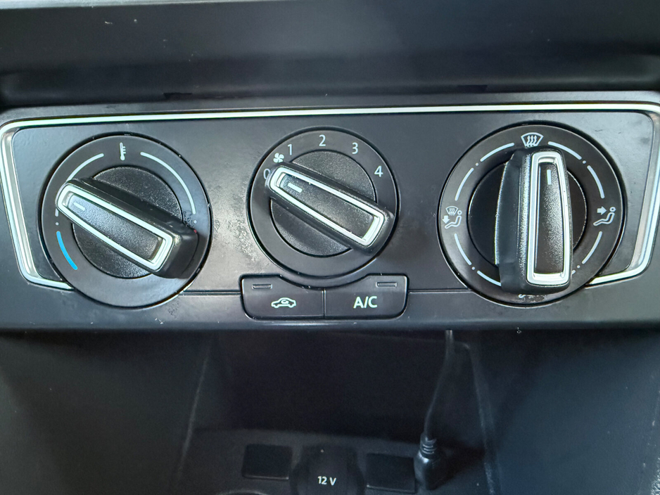 2015 Volkswagen Polo 1.2 TSI 3DR 90HP Comfortline + €10,990