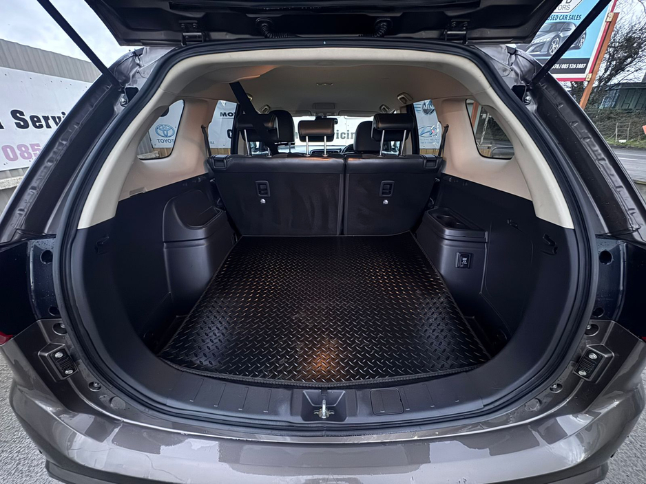 2016 Mitsubishi Outlander - image 21