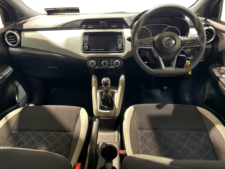 2017 Nissan Micra - image 13