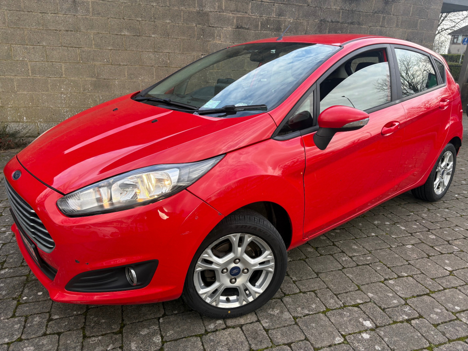 2017 Ford Fiesta - image 6