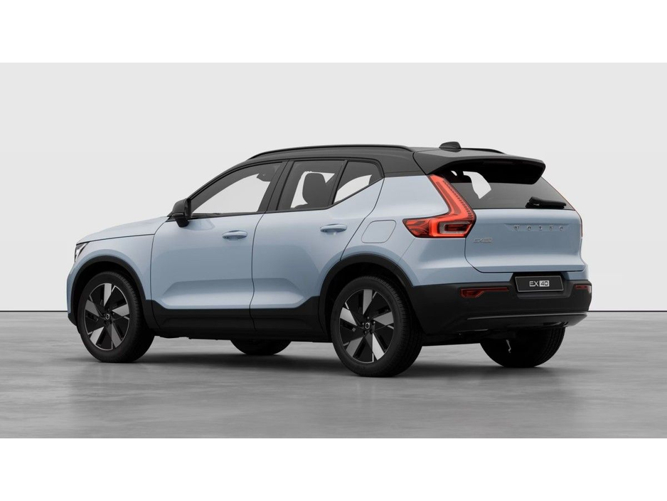 2026 Volvo EX40 - image 3