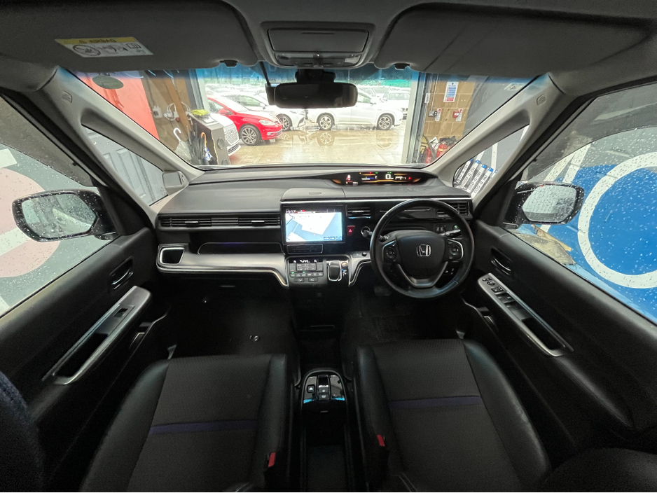 2019 Honda Stepwagon €25950 2019 HONDA STEPWAGON HYBRID G EX SENSING BLACK STYLE 2.0 AUTOMATIC / CRUISE CONTROL / REVERSE CAMERA / AUTOMATIC DOORS / 7 SEATS €25,950