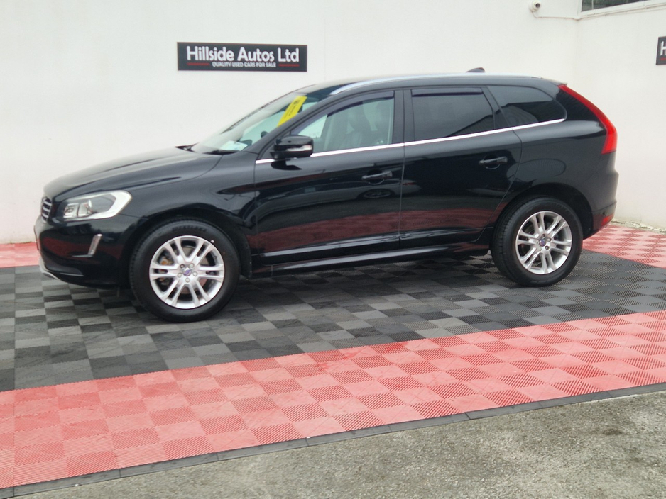 2015 Volvo XC60 - image 5