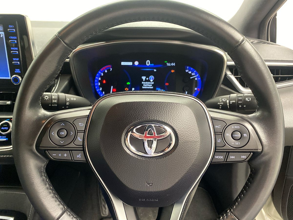 2021 Toyota Corolla - image 8