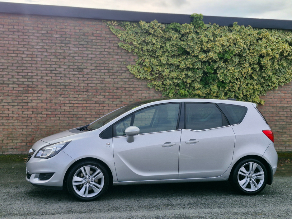 2017 Opel Meriva - image 7