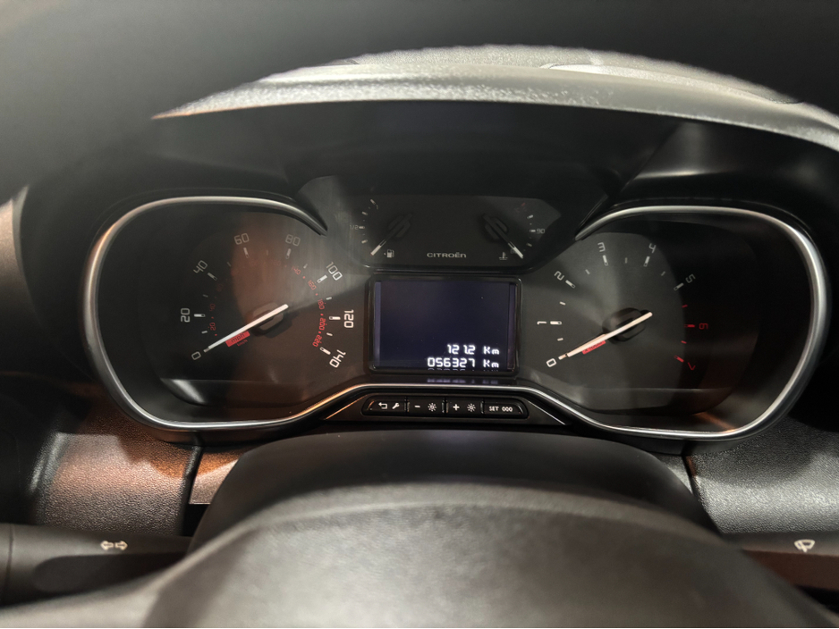 2022 Citroen C3 Aircross - image 13