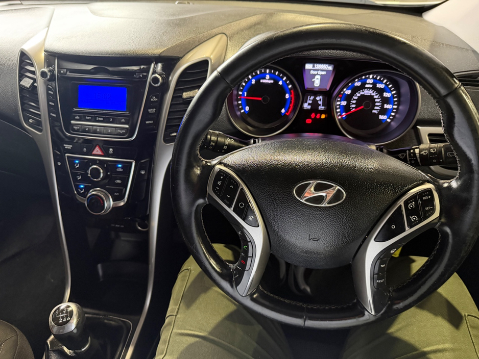 2014 Hyundai i30 - image 17