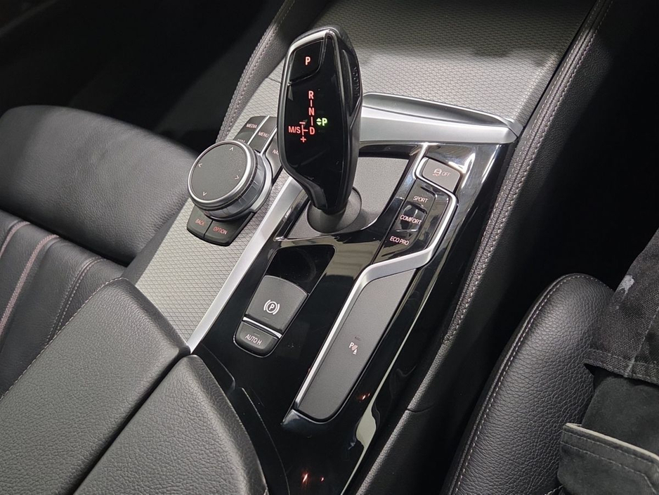 2019 BMW 5 Series 530d xDrive M Sport Saloon €36,950