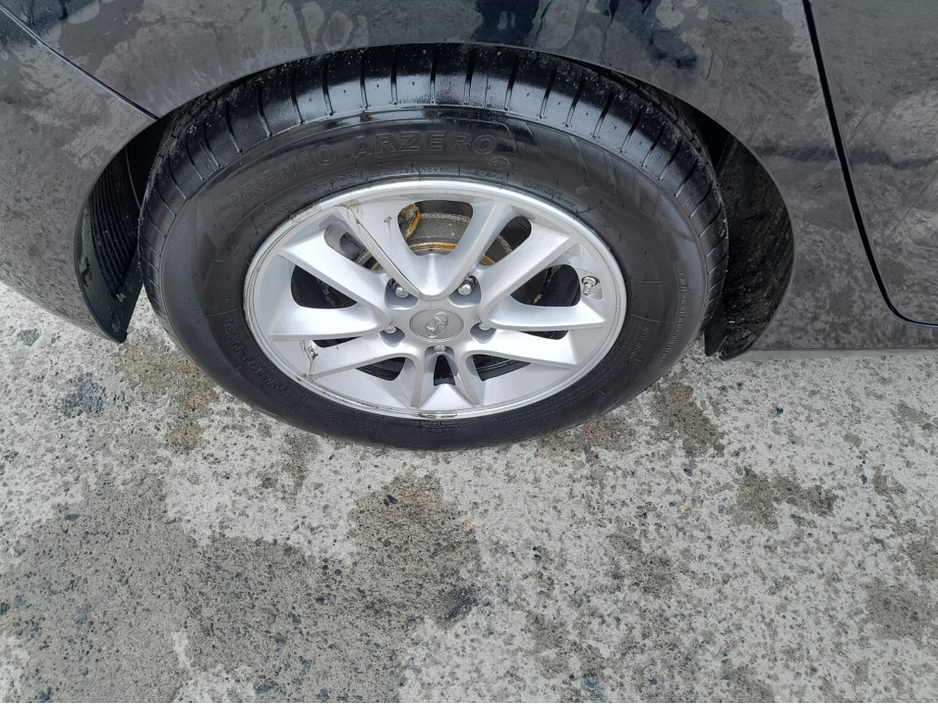 2016 Hyundai i30 - image 14