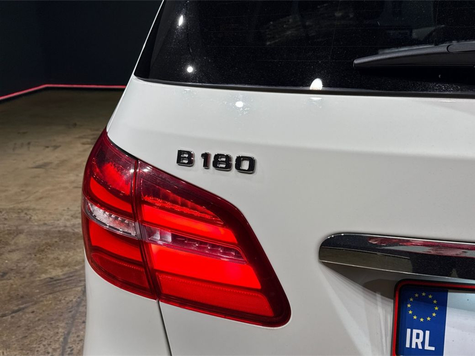 2017 Mercedes-Benz B Class - image 11