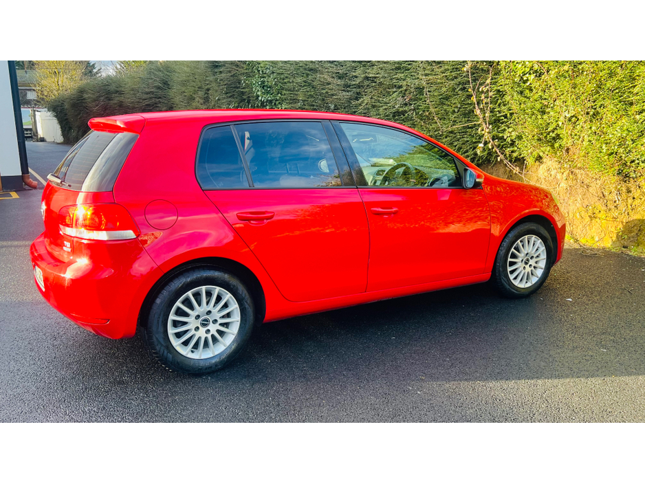 2012 Volkswagen Golf MULTI-FUNC WHEEL // REVERSE CAM // IMMACULATE €7,900