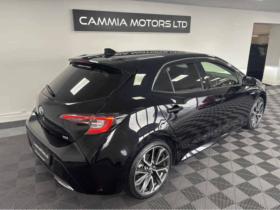 2018 Toyota Corolla - image 3