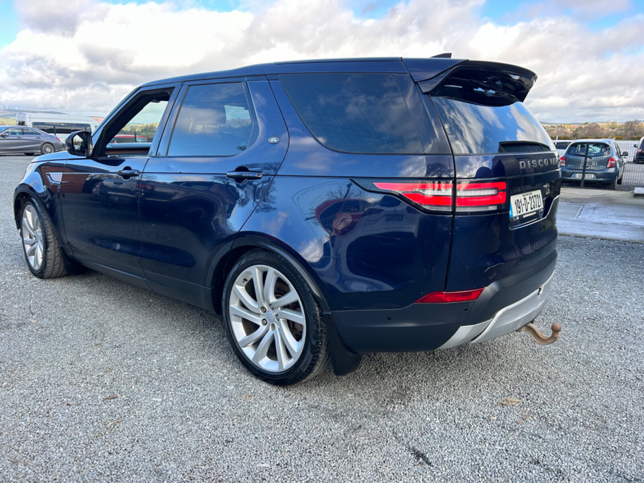 2019 Land Rover Discovery - image 8