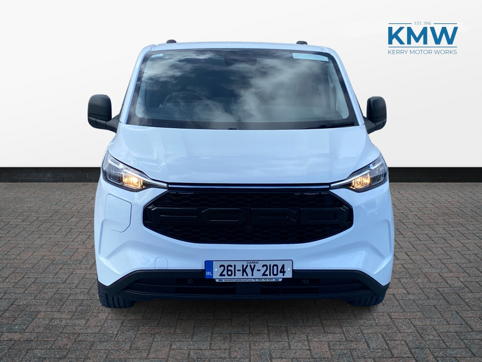 2026 Ford Transit Custom - image 3