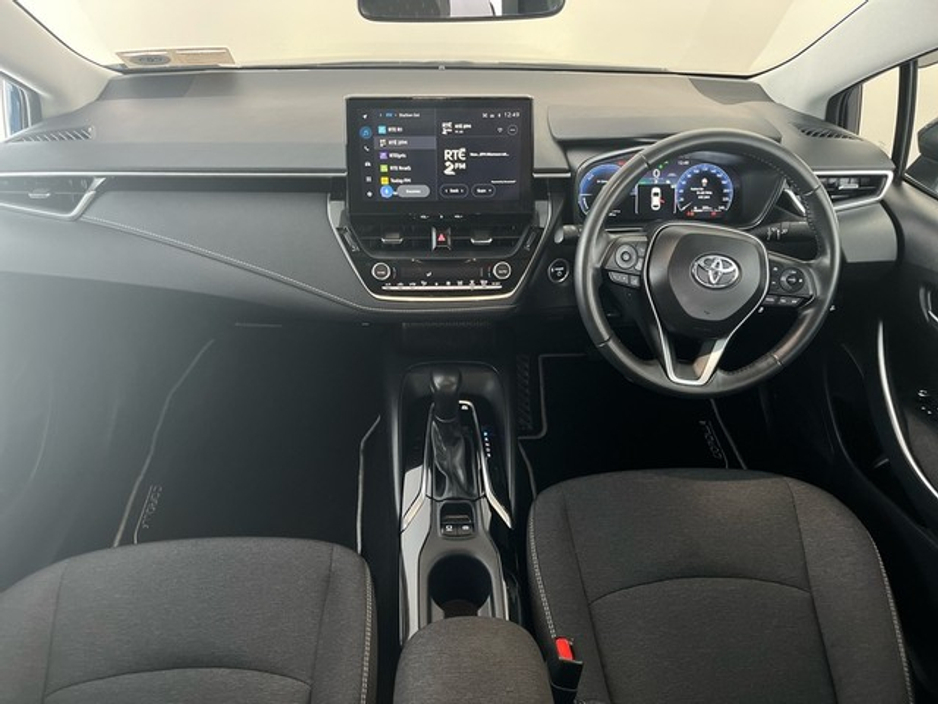 2024 Toyota Corolla LUNA SALOON Hybrid €28,950
