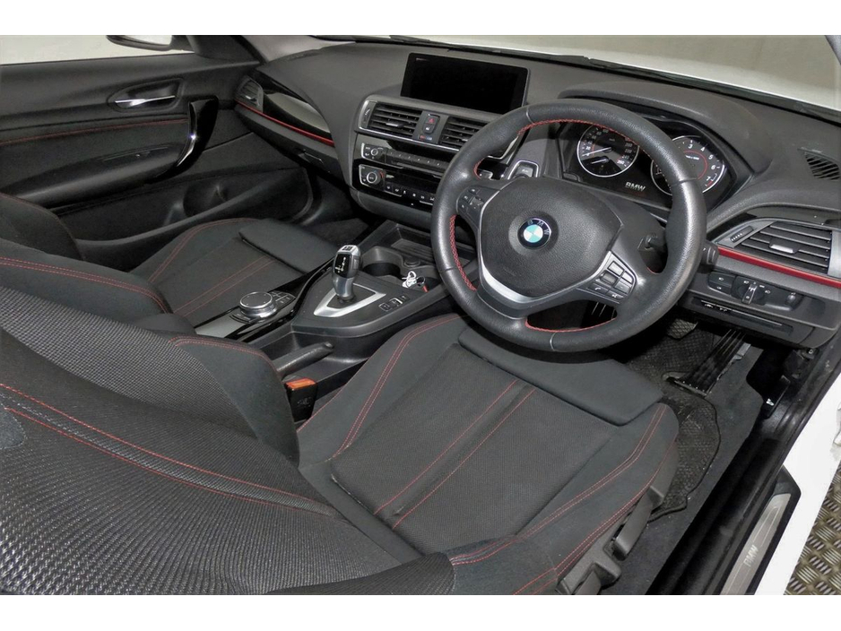 2017 BMW 1 Series - image 13