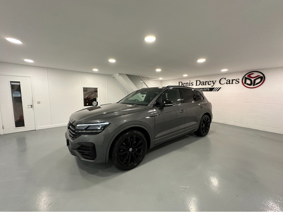 2023 Volkswagen Touareg V6 BLACK EDITION 3.0 TDI AUTO VW/AUDI SPECIALISTS WWW.DENISDARCYCARS.IE €84,950