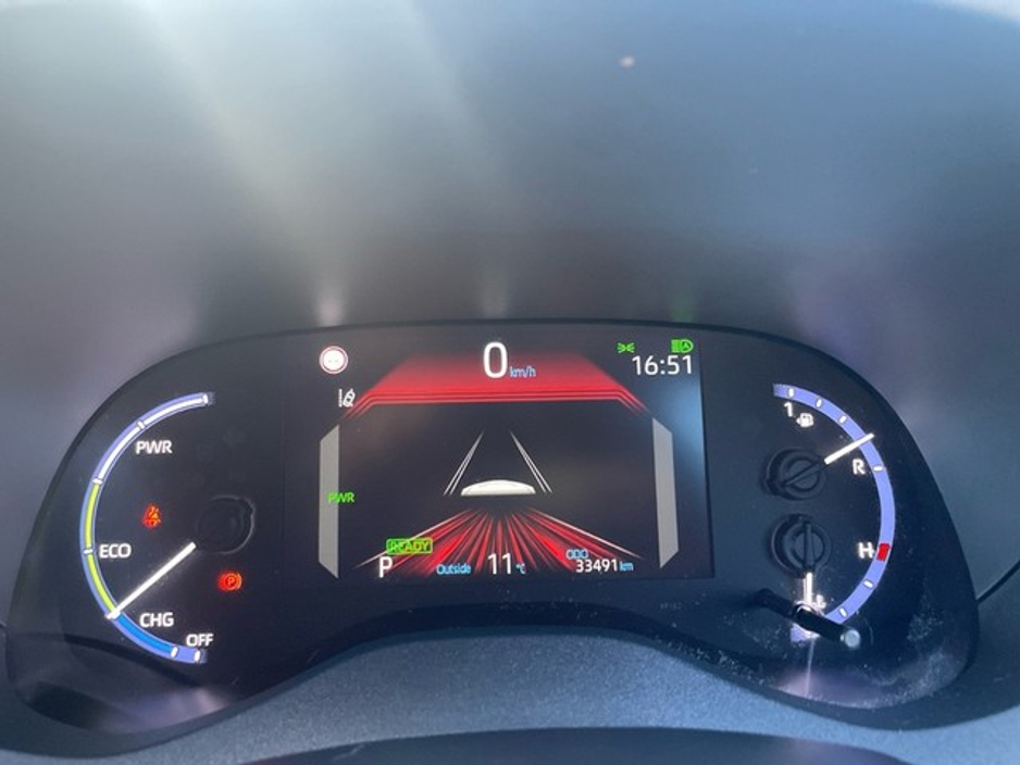 2022 Toyota Yaris Cross - image 18