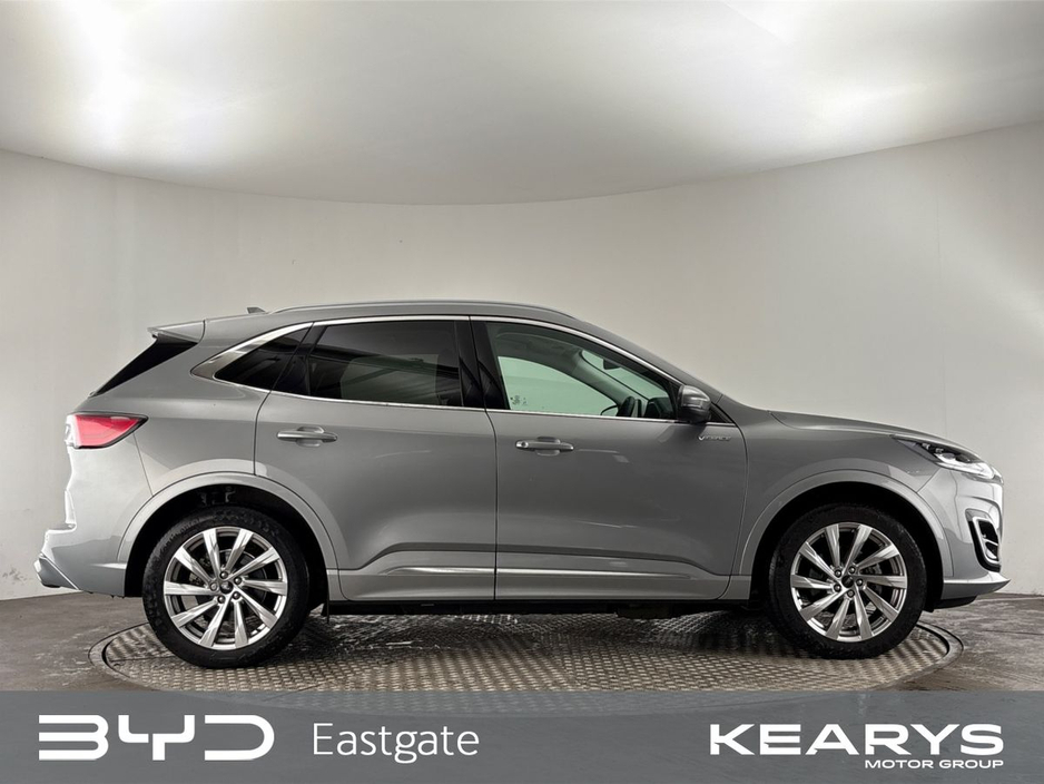 2023 Ford Kuga 2.5 Duratec 225PS PHEV Vignale *Solar Silver* €33,950