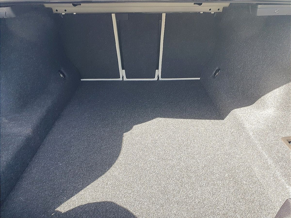 2026 BMW 5 Series - image 13