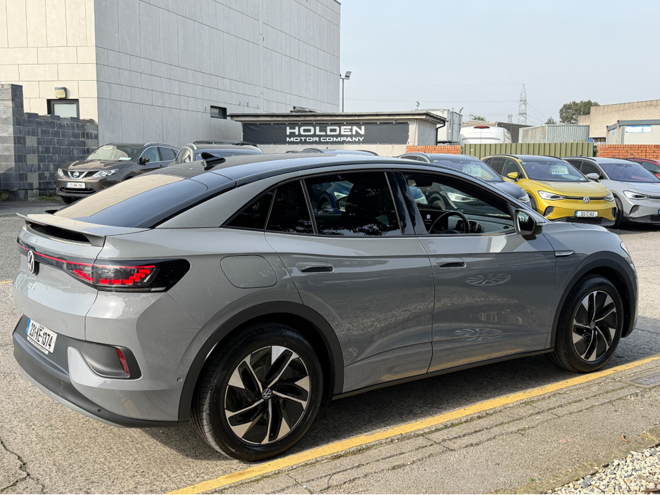 2023 Volkswagen ID.5 - image 8