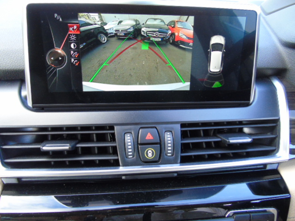 2016 BMW 2 Series Active Tourer - image 12