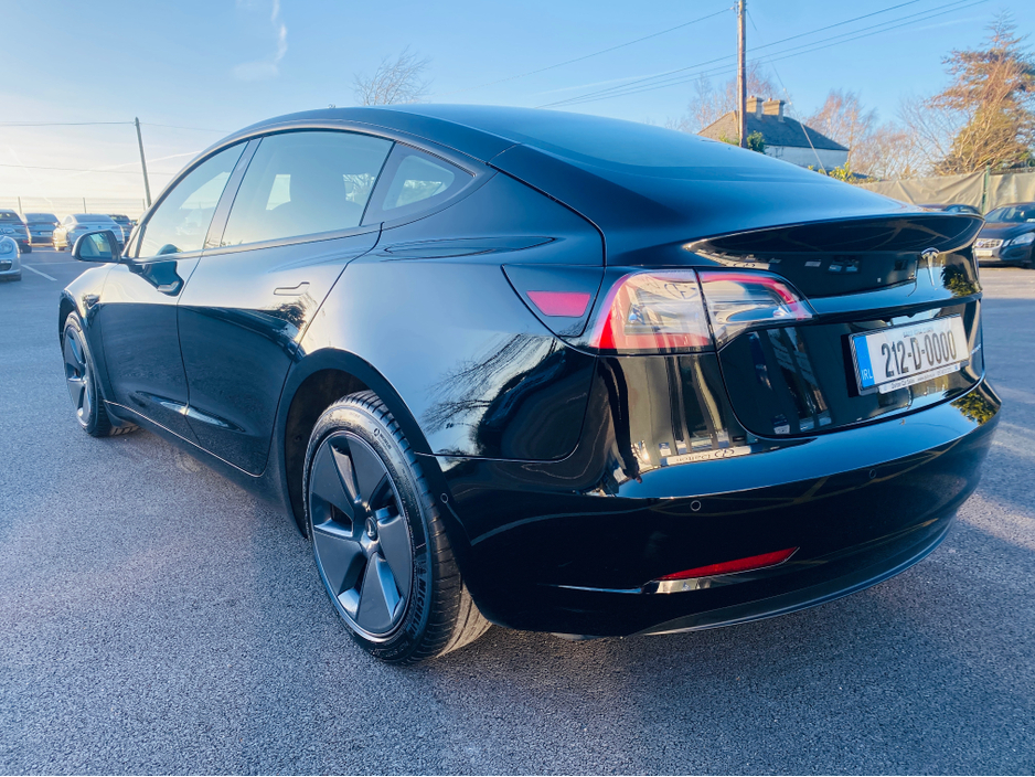 2021 Tesla Model 3 - image 9