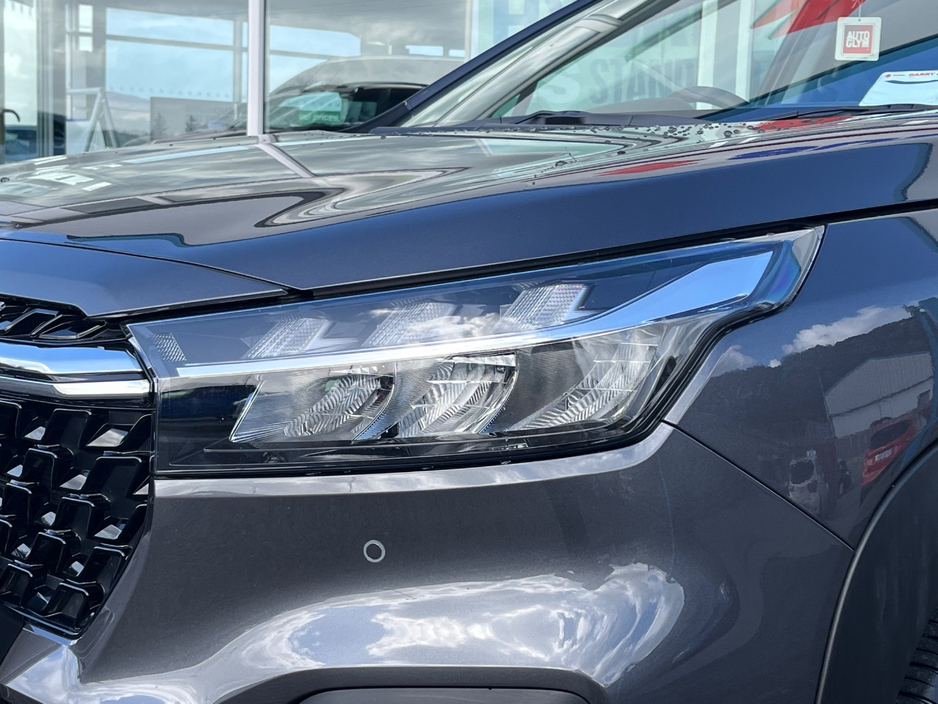 2024 Suzuki SX4 S-Cross - image 3