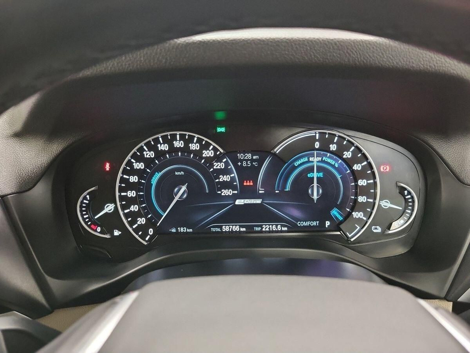 2021 BMW X3 - image 9