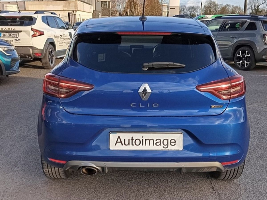 2021 Renault Clio - image 12