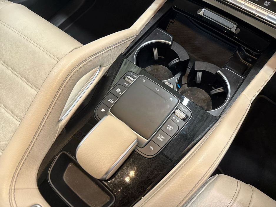 2022 Mercedes-Benz GLE Class - image 22