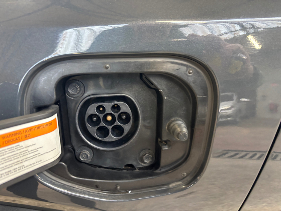 2021 Kia XCeed - image 2