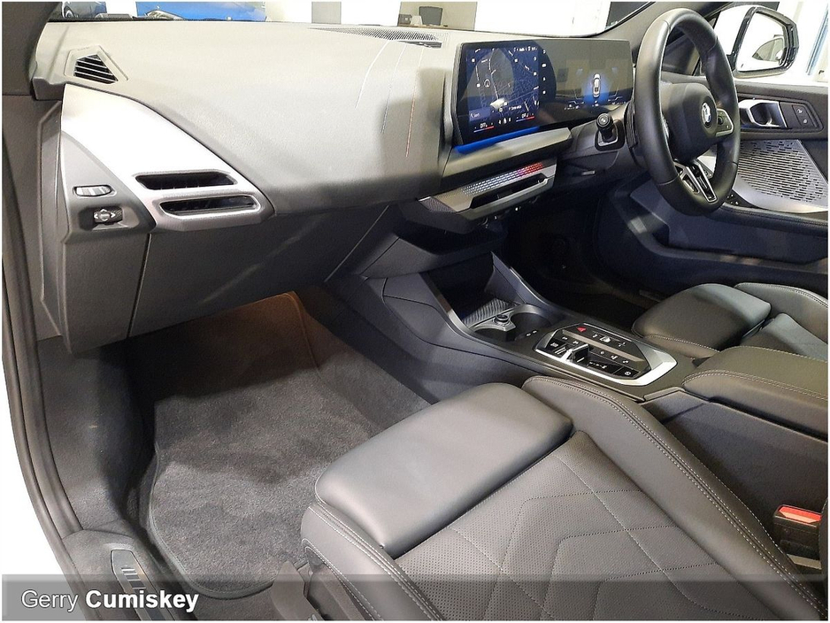 2025 BMW 2 Series - image 2