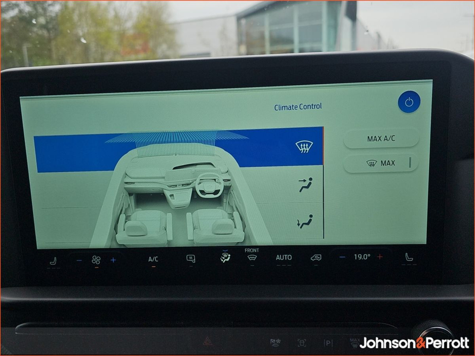 2026 Ford Transit Custom - image 19