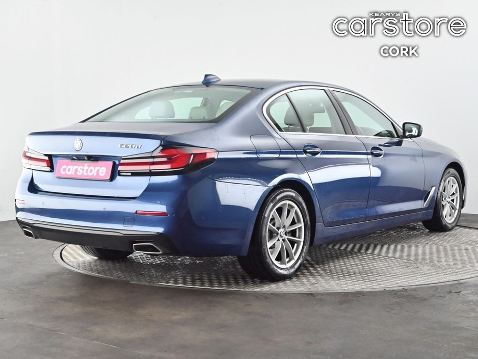 2021 BMW 5 Series - image 5