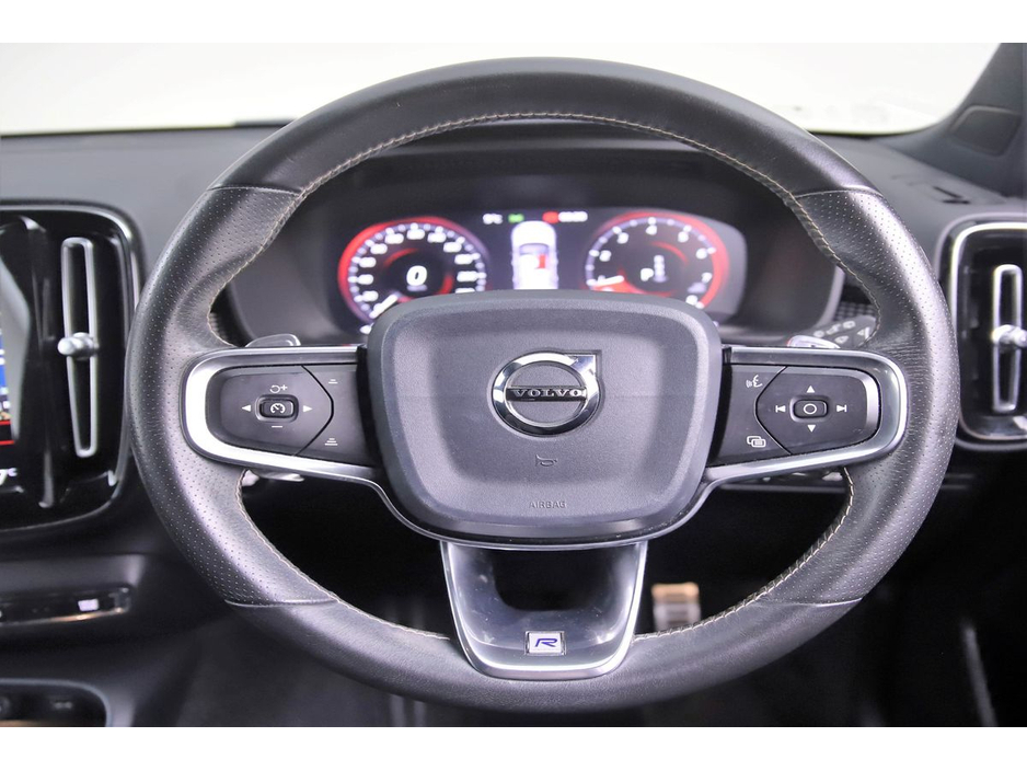 2019 Volvo XC40 2.0 T4 R-DESIGN PRO *LEATHER*BI-TONE ROOF*