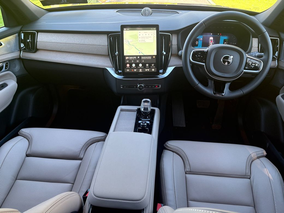2026 Volvo XC90 - image 18