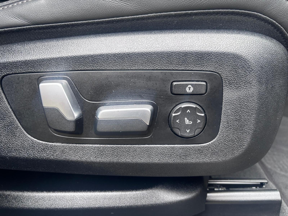 2025 BMW X5 - image 20