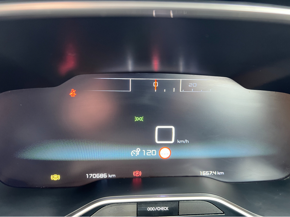 2019 Citroen C5 Aircross - image 12