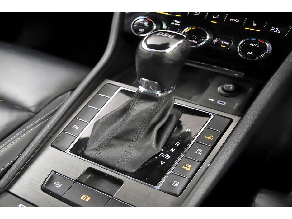 2020 Skoda Superb 1.4TSI DSG STYLE COMBI 218BHP IV *FULL LEATHER* €24,890